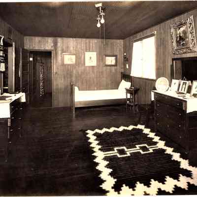 Bungalow Guestroom (1911-1926) copy(1)