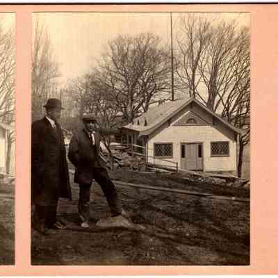 1913-03-28 Pt Radio Research Lab w two unk men (Spooner image) side(1)