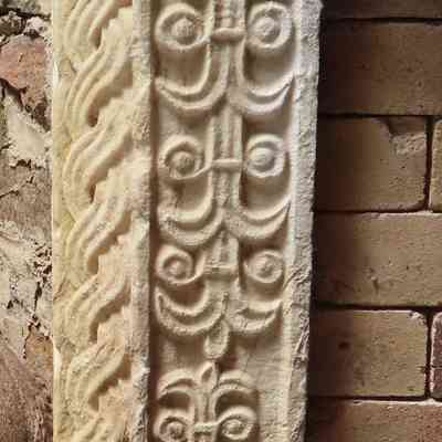 Left pillar, right side