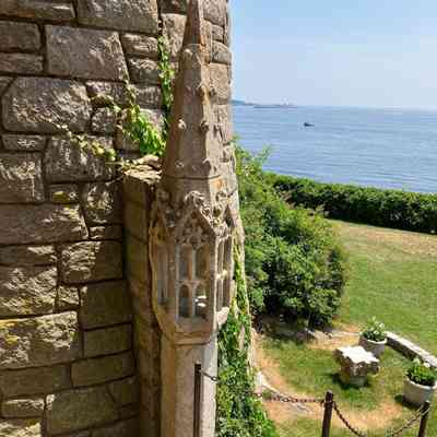 14thc Gothic Stone Lanterns