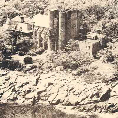 Aerial View with Garage