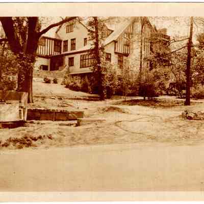 Lookout Hill Estate, main entrance driveway (1911-1926)