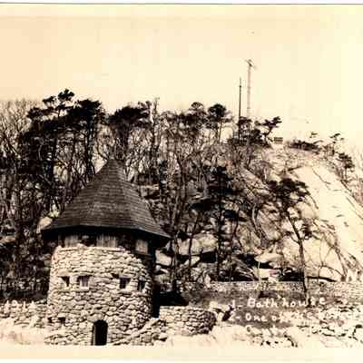1914-03-14 view of Lookout Hill boathouse and radio towers