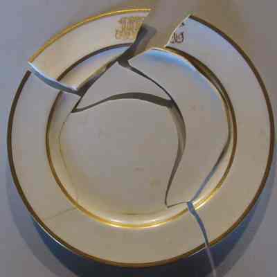 JHH Dinner Plate with Gold Trim