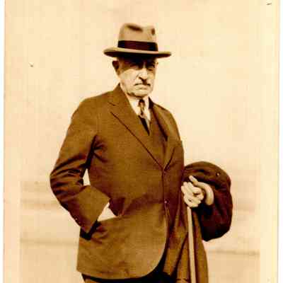 JHHSr with hat, cane and jacket