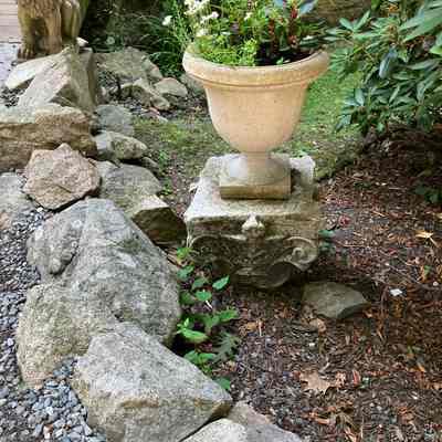Italian Capital with Multi-Petal Flower Urn & Scrolls at Corners