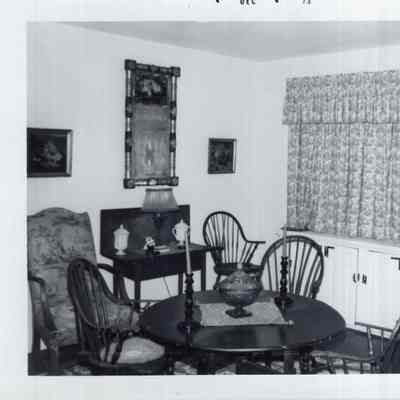 ca. 18th c. American Windsor Loop Back Armchair