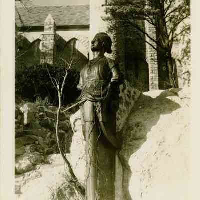 (OUT-39) Figurehead Front