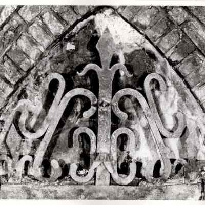 14th c. Metal Fleur-de-Lys Fireback