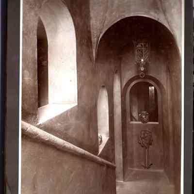 1927 Vacation album, p(3) stairway in European building
