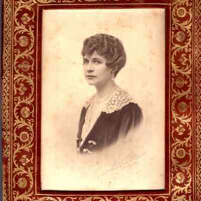 Irene Fenton Reynolds Hammond twin photo frame