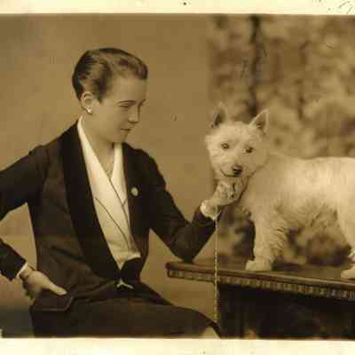Natalie Hays Hammond w dog (Harris & Ewing image)