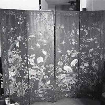 Sienna Folding Screen Decorated with Floral and Bird Design