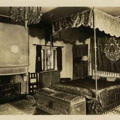Gothic Guestroom