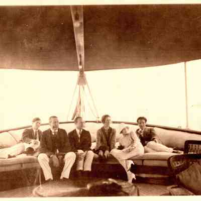 JHHJr & 6 friends on ship
