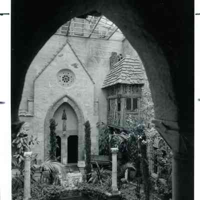 1930-1940 courtyard from bridge arch