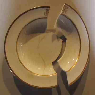 JHH Soup Bowls with Gold Border