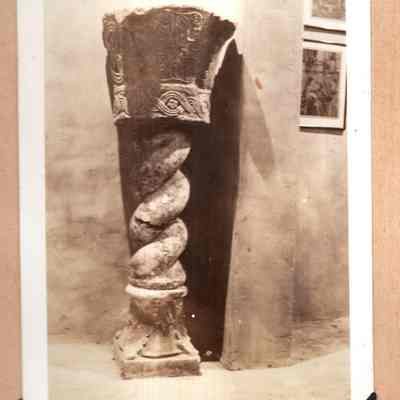 9th c. Italian Baptismal Font on Column