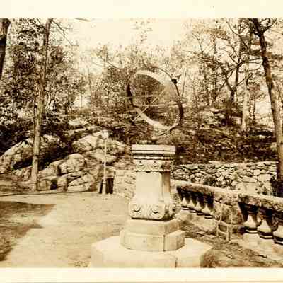 Lookout Hill-Bungalow grounds (ca1925)