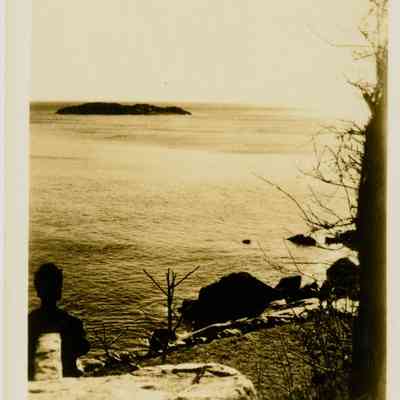 (OUT-39) Figurehead & Lower Terrace