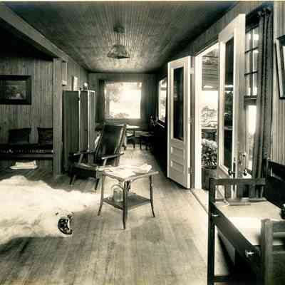 Bungalow Main Room (1911-1926) copy(2)