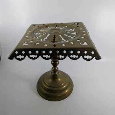 Trivet