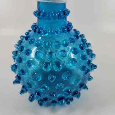 Glass rounded protrusion for decorations