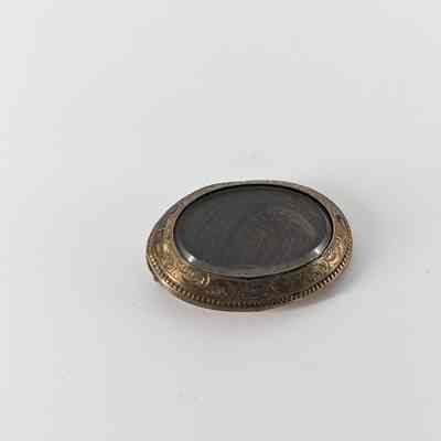 Brooch