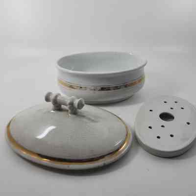 Three pieces of soap dish