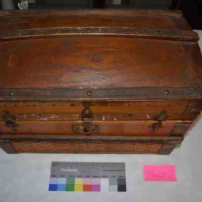 1986.688 U (3): Origformat: Artifact
