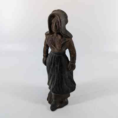 Figurine
