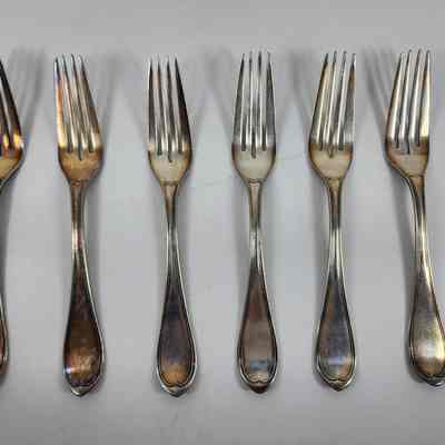 Set of six dinner forks