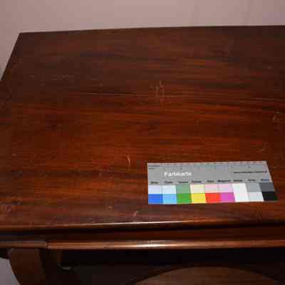 1986.108 (4): Origformat: Artifact