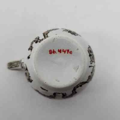 Bottom of tea cup