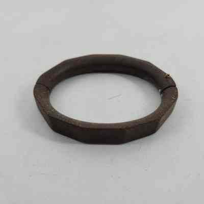 Reverse of brown oak bracelet
