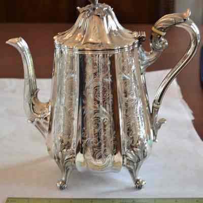 Teapot - 1986.045E: Origformat: Artifact