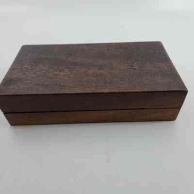 Case for razors closed