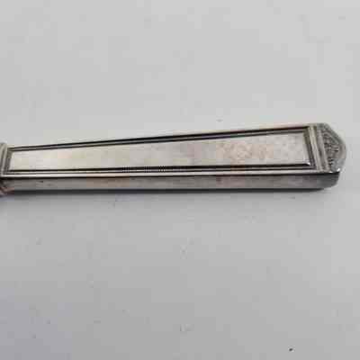 Engraving on handle