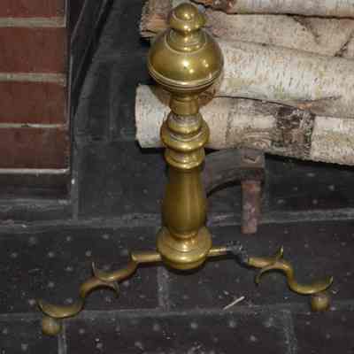 Andiron