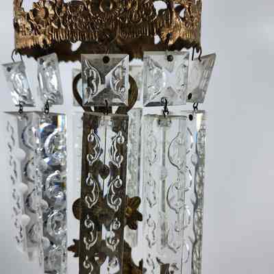 Cut crystal prisms