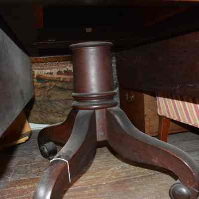 1986.203 (3): Origformat: Artifact