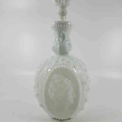 Flask with stopper (2015.005 B)