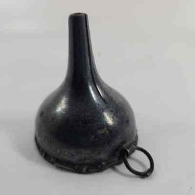 Hook on back of funnel