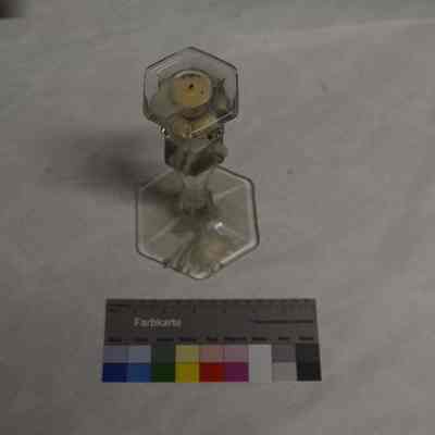 1986.048 (4): Origformat: Artifact