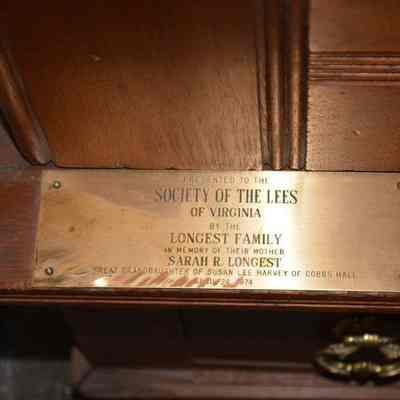 1986.126 (4) - plaque: Origformat: Artifact