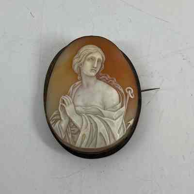 Brooch