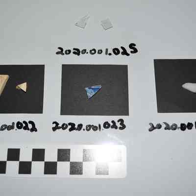 Sherd - 2020.001.025: Origformat: Artifact