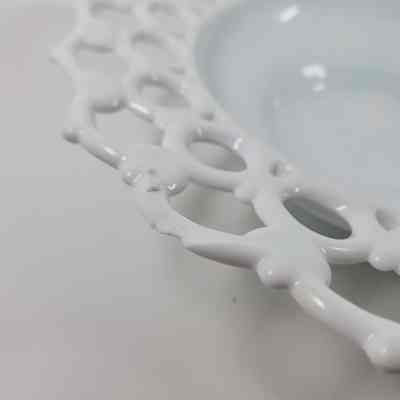 Chip in the lattice work