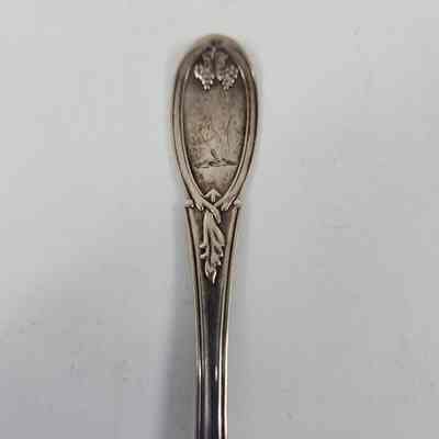 Squirrel engraved on the handle