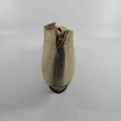 Heel of shoe